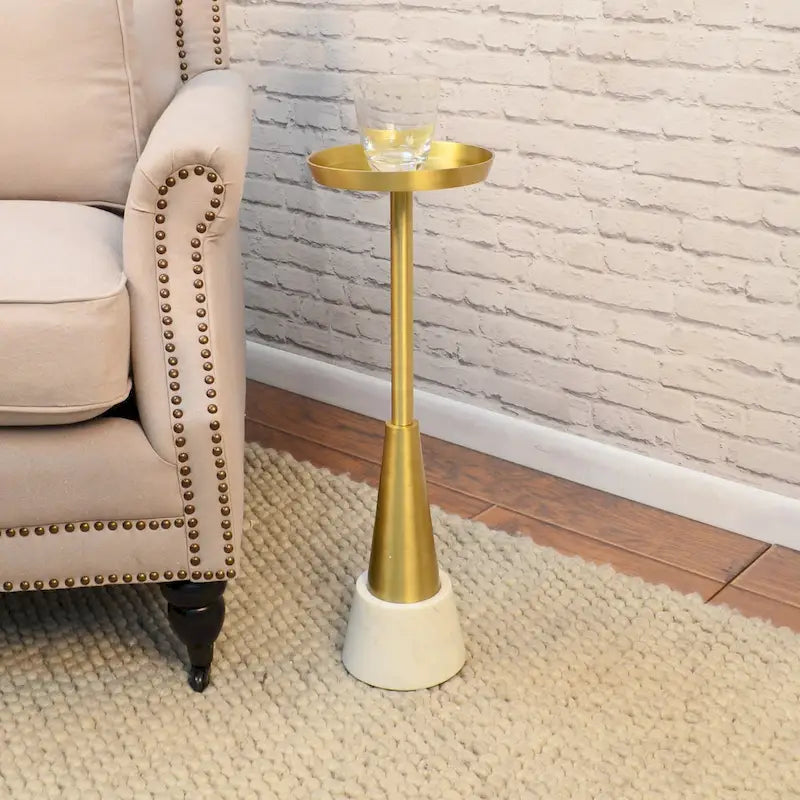 Petite table d'appoint à boisson dorée avec base en marbre, 20,3 cm (L) x 61 cm (H)
