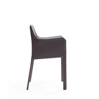 Chaise de salle à manger moderne et chic en cuir avec design incurvé