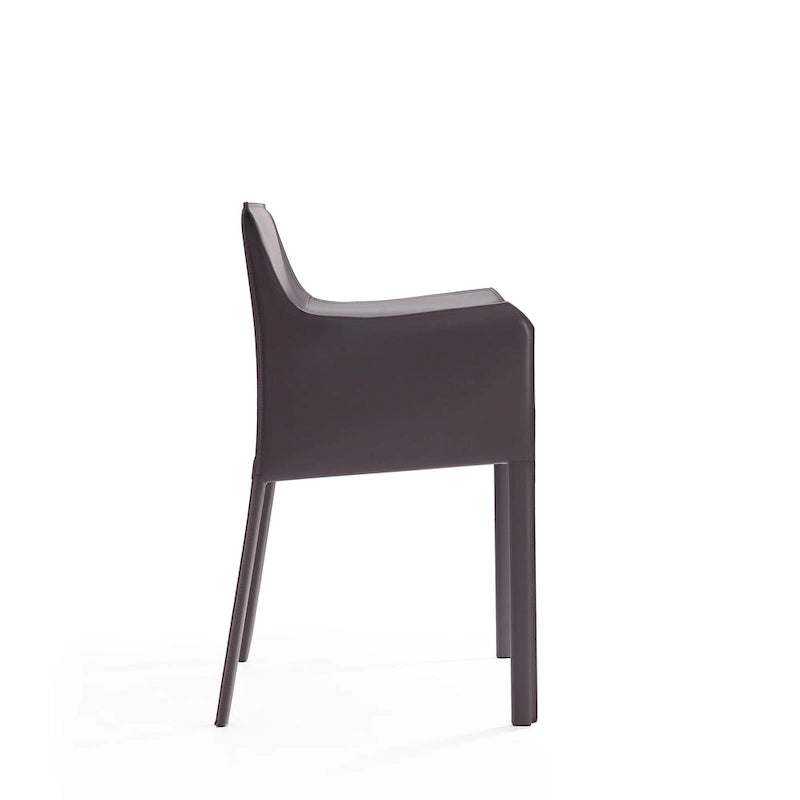 Chaise de salle à manger moderne et chic en cuir avec design incurvé