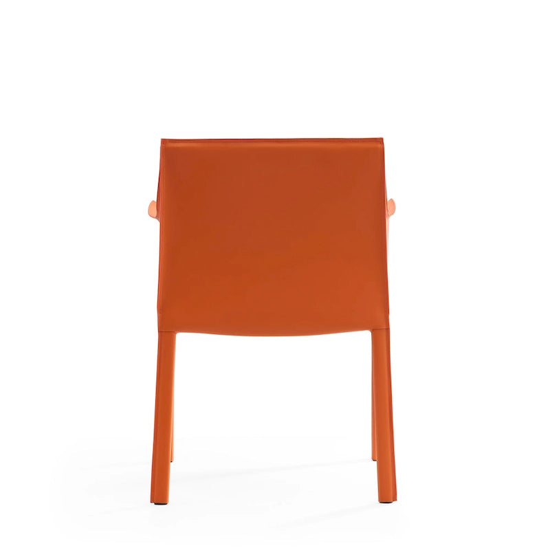 Chaise de salle à manger moderne et chic en cuir avec design incurvé
